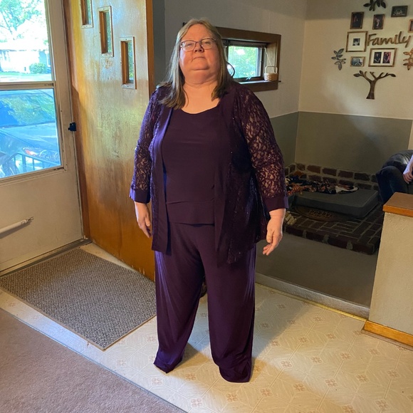 4XL Formal Pantsuit NWT in Plum - Picture 5 of 6